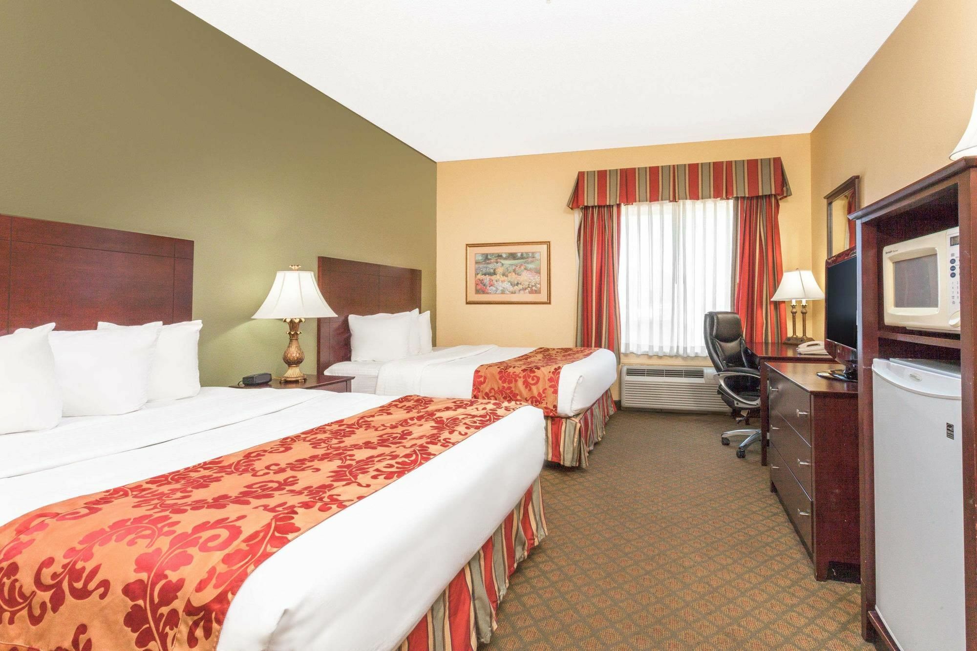 Spark By Hilton Evansville East, In Exterior photo